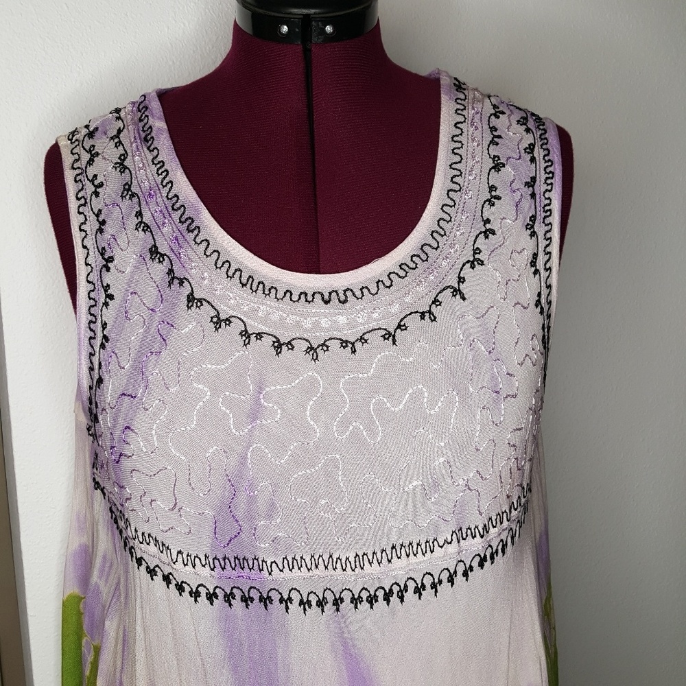 Shoreline Dress. - Picture 2 of 8